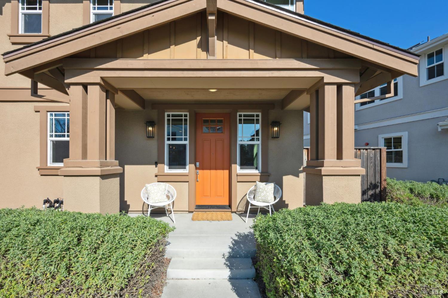 Detail Gallery Image 5 of 78 For 1805 Alvarado St, Petaluma,  CA 94952 - 4 Beds | 3 Baths