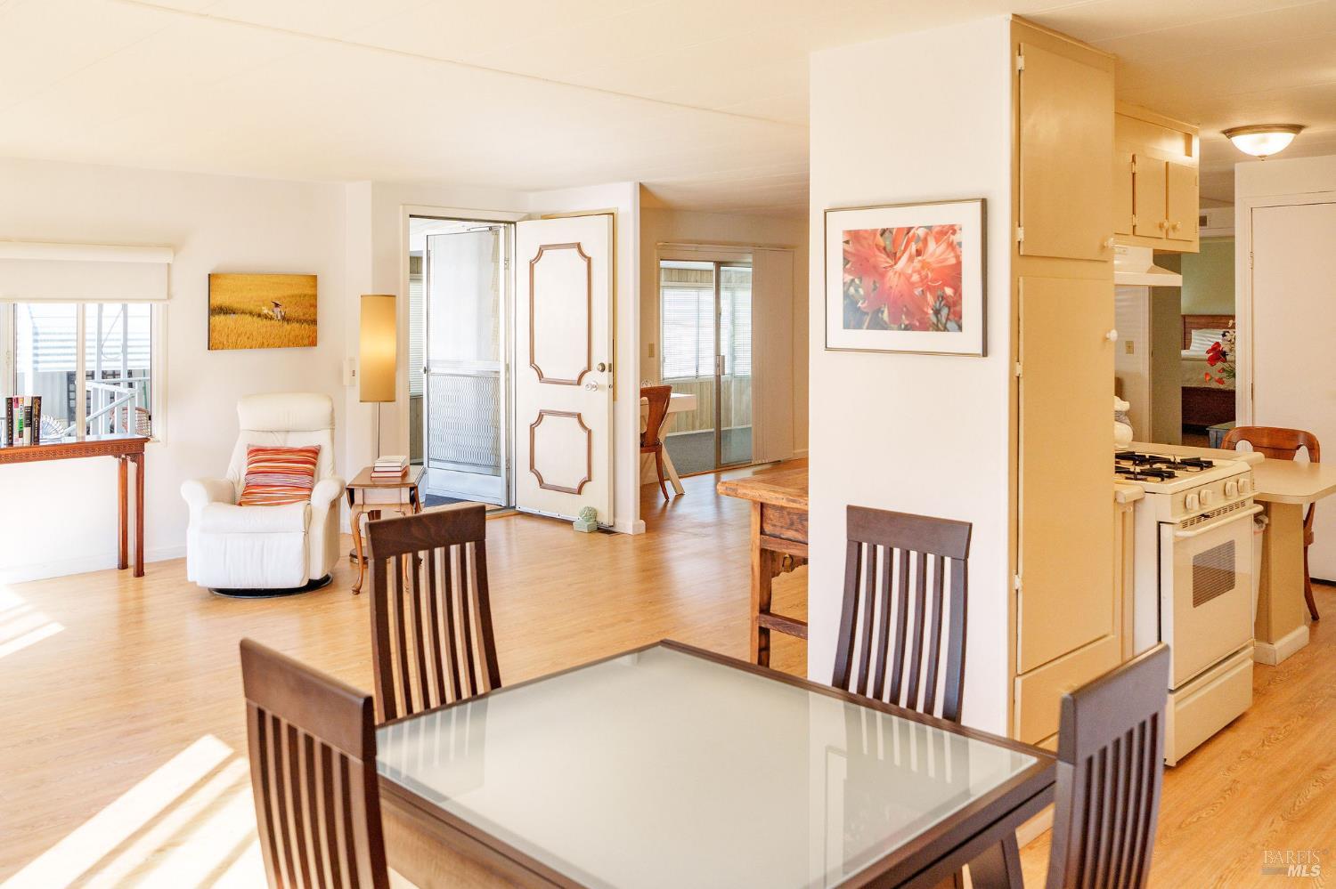 Detail Gallery Image 4 of 23 For 2412 Foothill Blvd 166, Calistoga,  CA 94515 - 2 Beds | 2 Baths