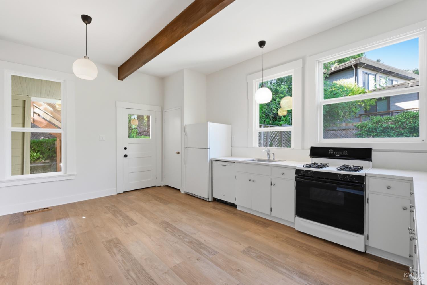 Detail Gallery Image 28 of 67 For 69 Corte Madera Ave, Corte Madera,  CA 94925 - – Beds | – Baths