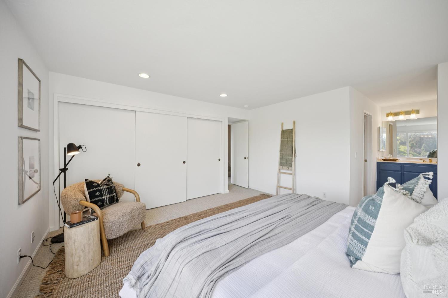 Detail Gallery Image 33 of 47 For 100 Milland Dr, Mill Valley,  CA 94941 - 2 Beds | 2/1 Baths