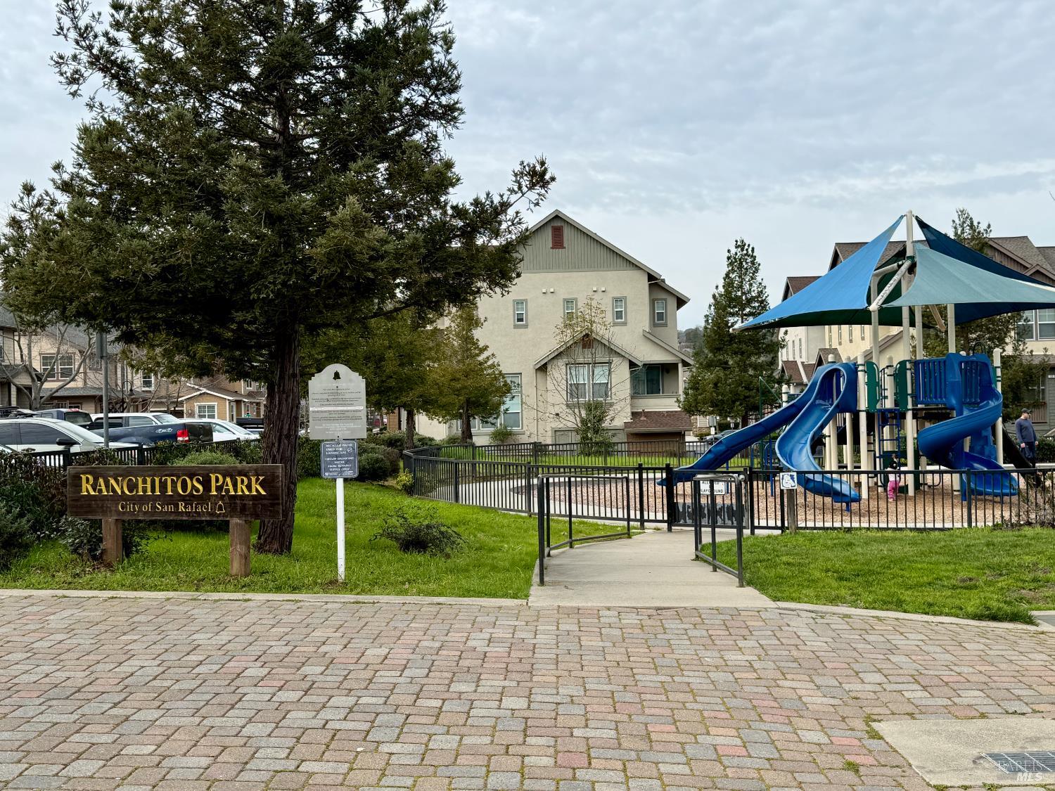 Detail Gallery Image 32 of 36 For 91 Almond Ct, San Rafael,  CA 94903 - 2 Beds | 2/1 Baths