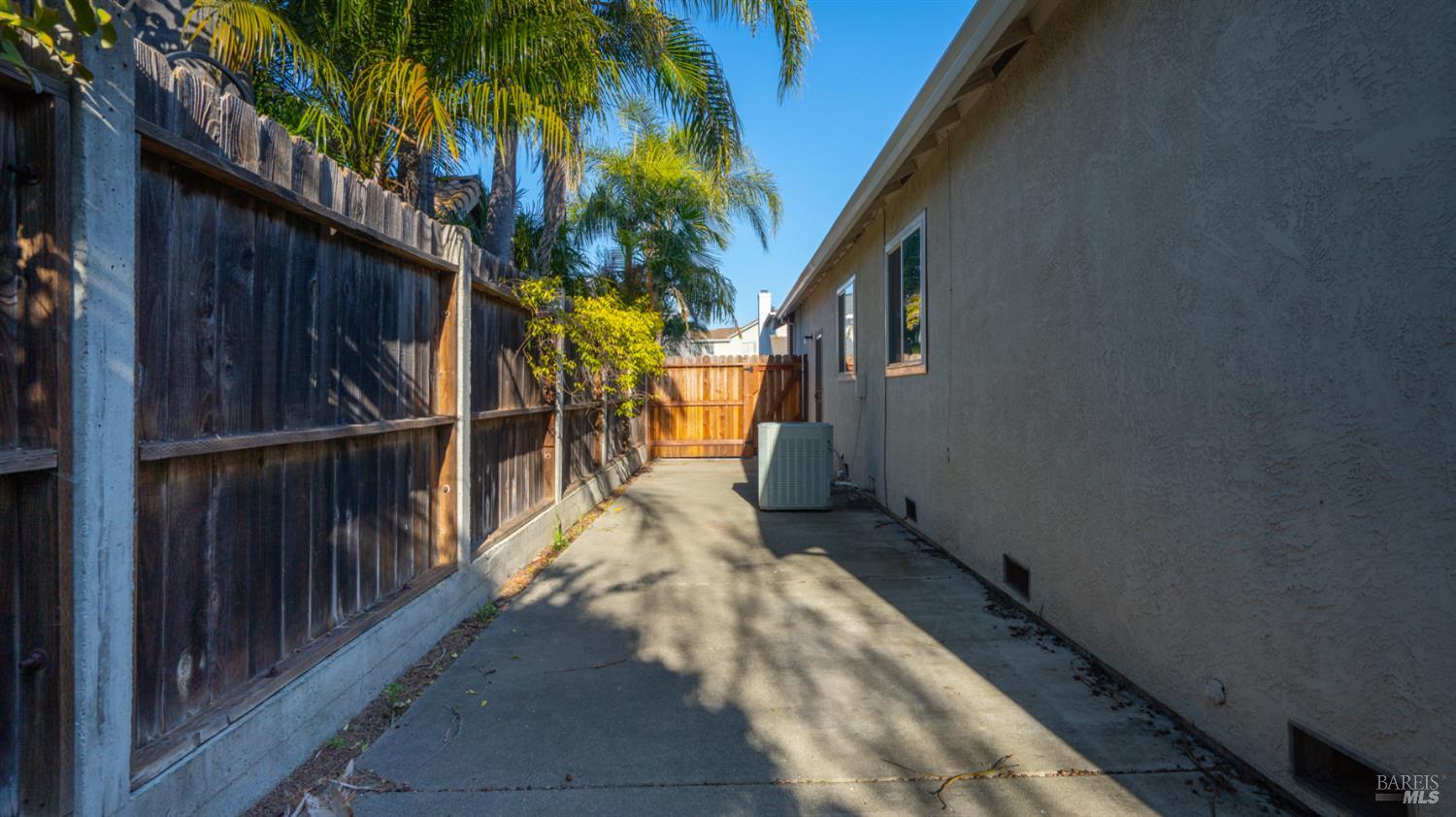 Detail Gallery Image 40 of 41 For 2913 Balsam Ct, Fairfield,  CA 94533 - 4 Beds | 2 Baths