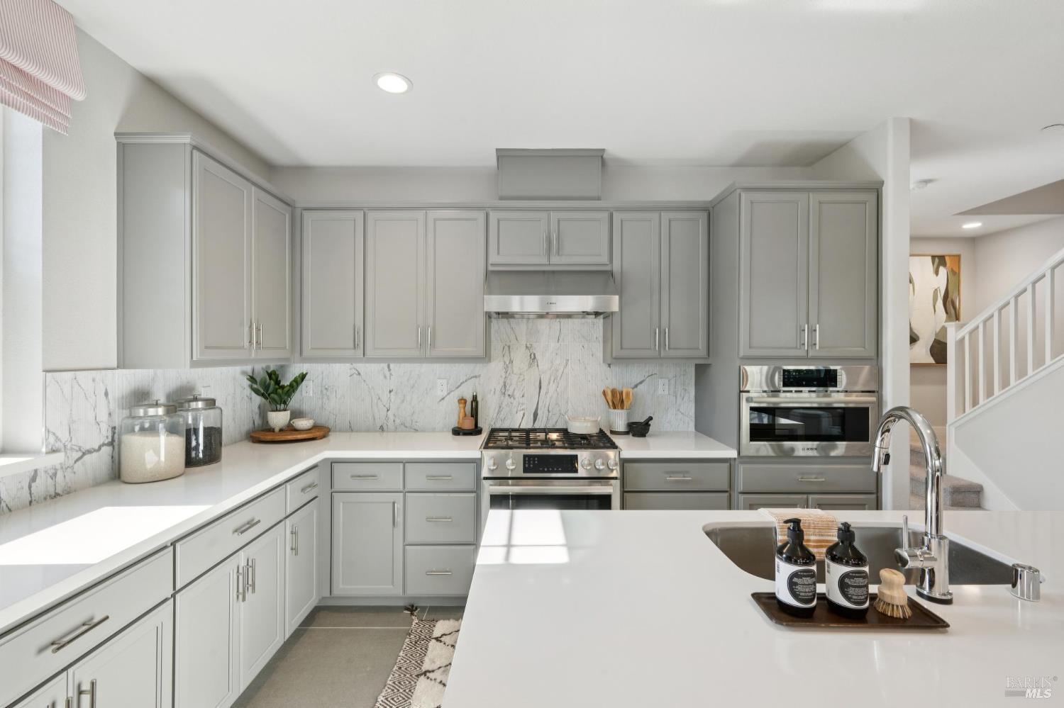 Detail Gallery Image 24 of 78 For 1805 Alvarado St, Petaluma,  CA 94952 - 4 Beds | 3 Baths