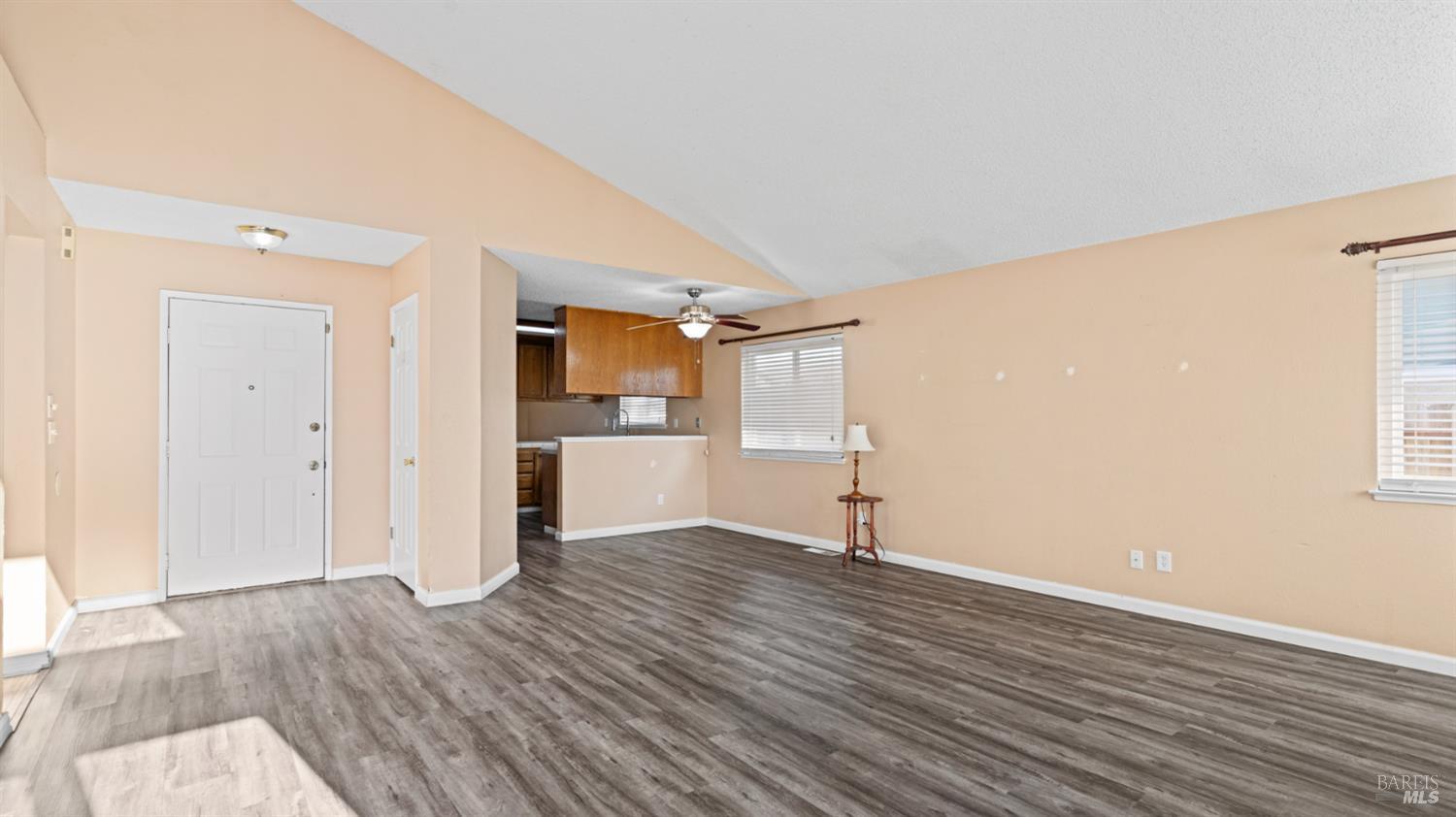 Detail Gallery Image 10 of 41 For 2913 Balsam Ct, Fairfield,  CA 94533 - 4 Beds | 2 Baths