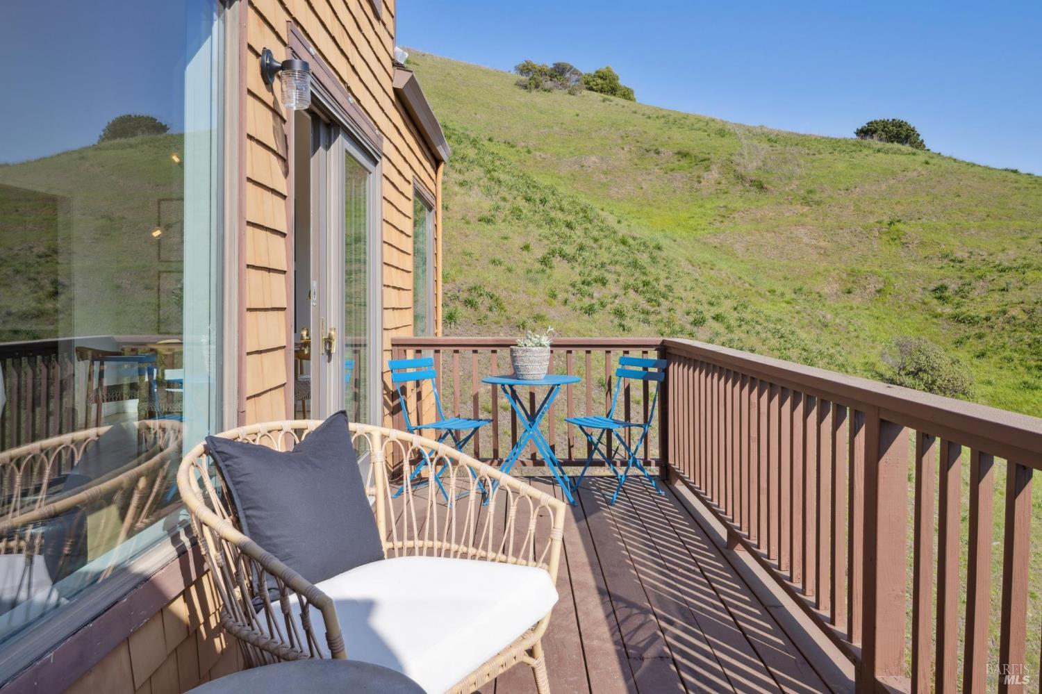 Detail Gallery Image 45 of 47 For 100 Milland Dr, Mill Valley,  CA 94941 - 2 Beds | 2/1 Baths