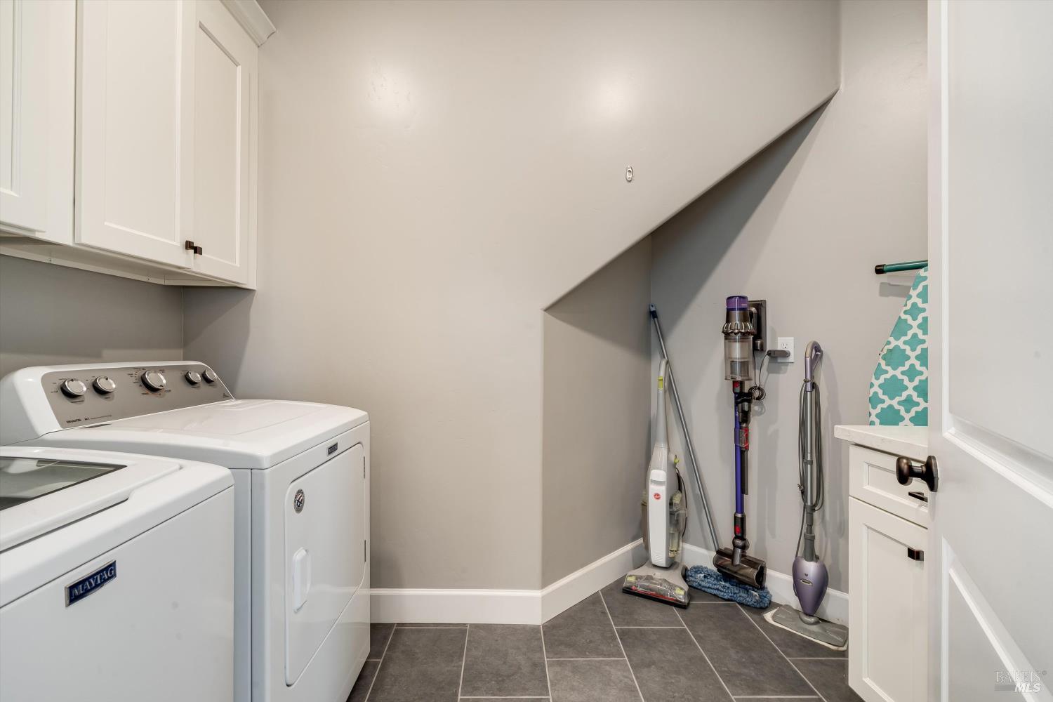 Detail Gallery Image 31 of 41 For 3702 Deauville Pl, Santa Rosa,  CA 95403 - 4 Beds | 3 Baths