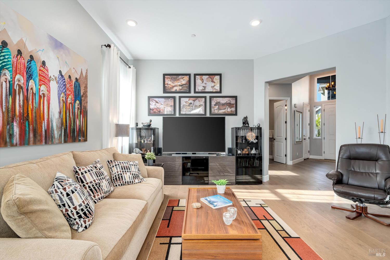 Detail Gallery Image 13 of 41 For 3702 Deauville Pl, Santa Rosa,  CA 95403 - 4 Beds | 3 Baths