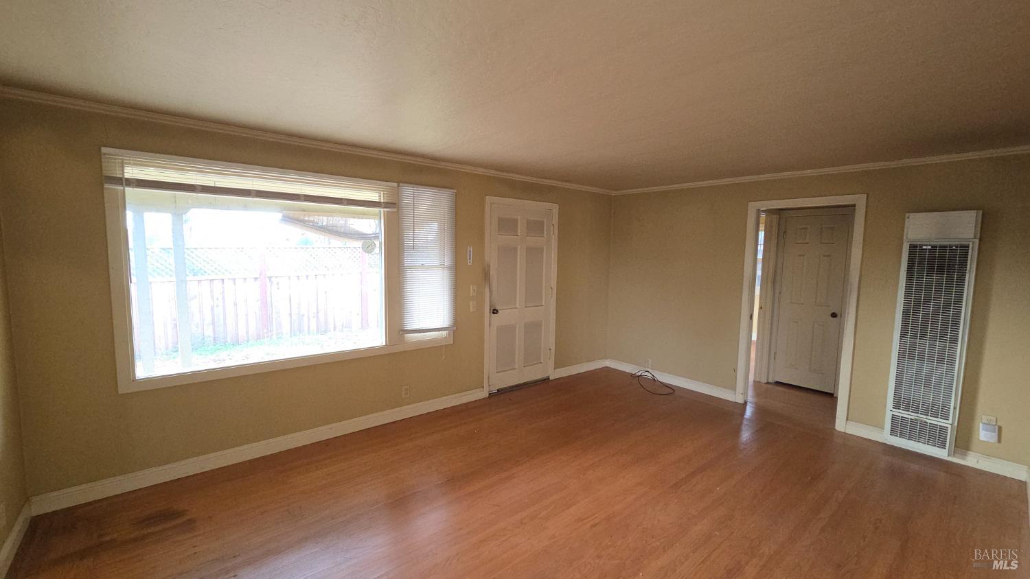 Detail Gallery Image 4 of 19 For 1420 Fulton Rd, Santa Rosa,  CA 95403 - 2 Beds | 1 Baths