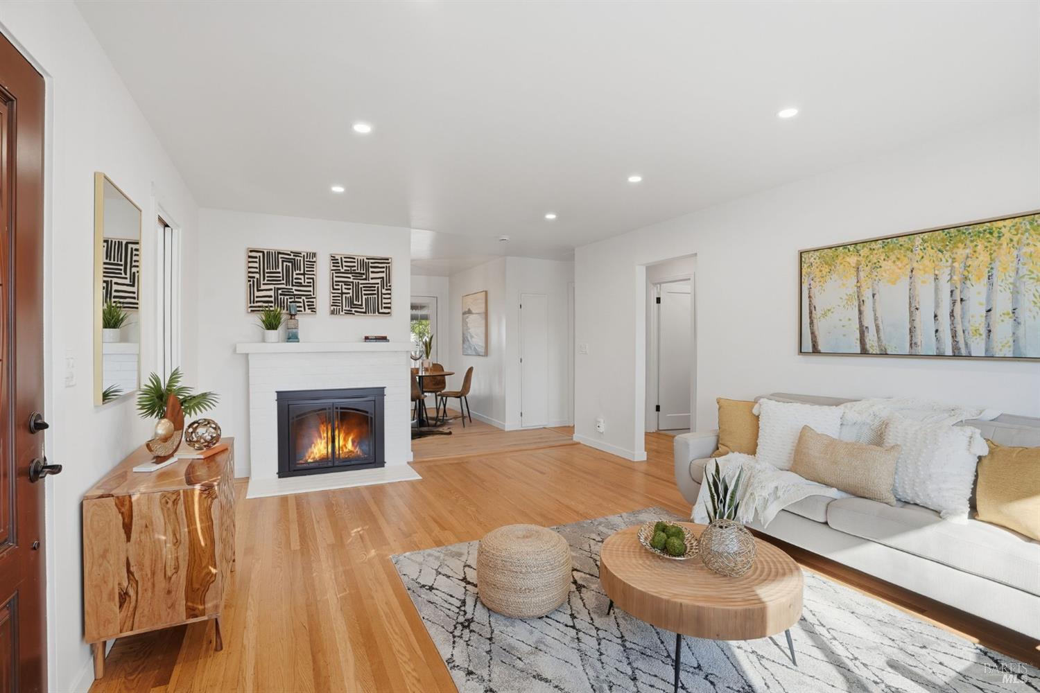 Detail Gallery Image 10 of 34 For 1316 Empire St, Fairfield,  CA 94533 - 3 Beds | 1 Baths