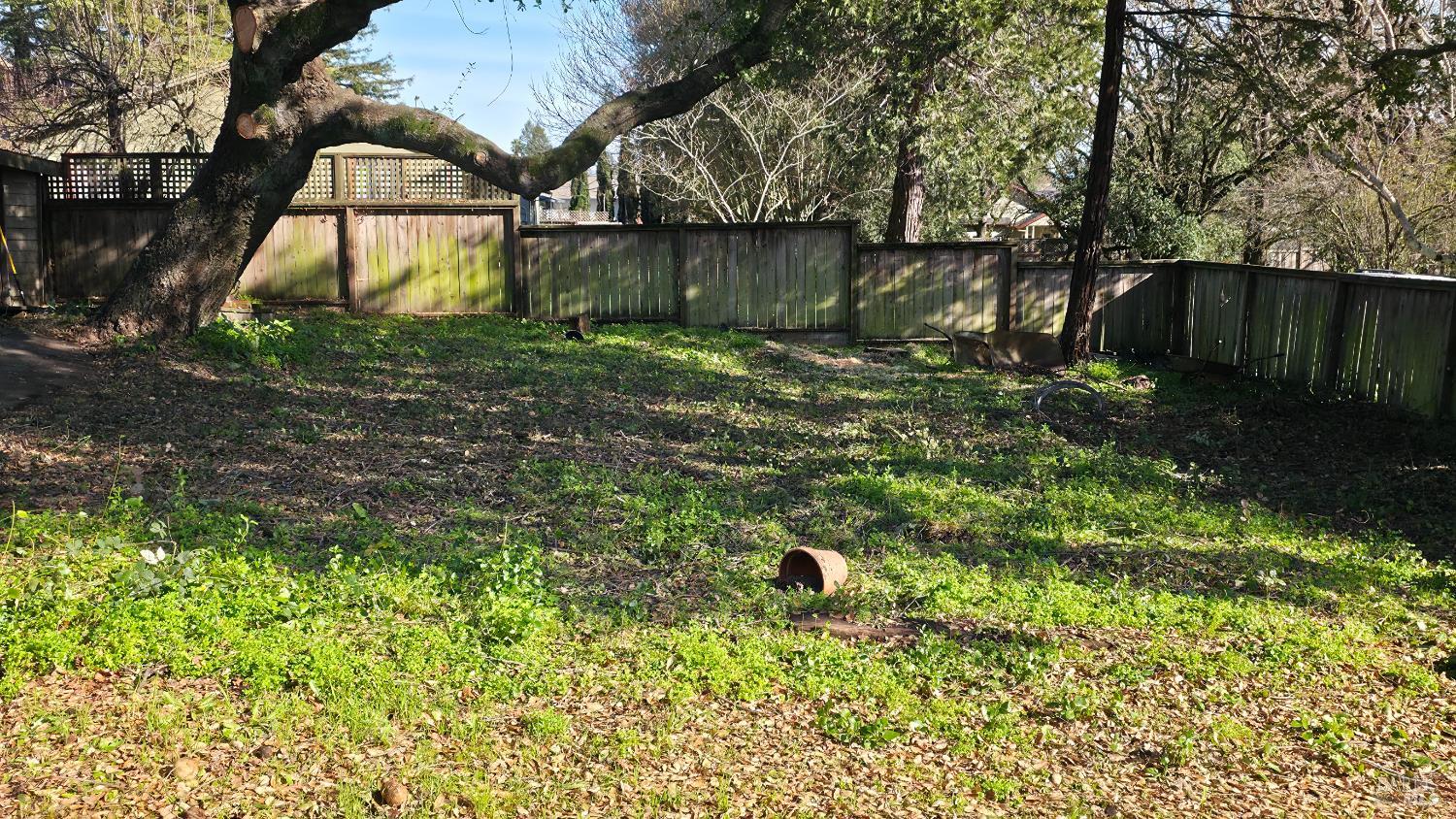 Detail Gallery Image 16 of 19 For 1420 Fulton Rd, Santa Rosa,  CA 95403 - 2 Beds | 1 Baths