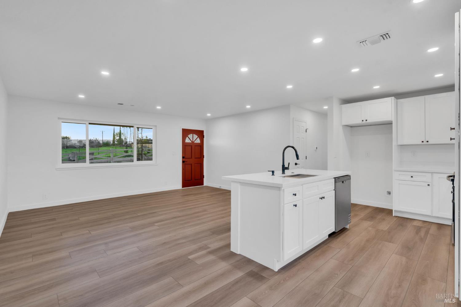 Detail Gallery Image 17 of 93 For 7562 Paddon Rd, Vacaville,  CA 95688 - 3 Beds | 2 Baths