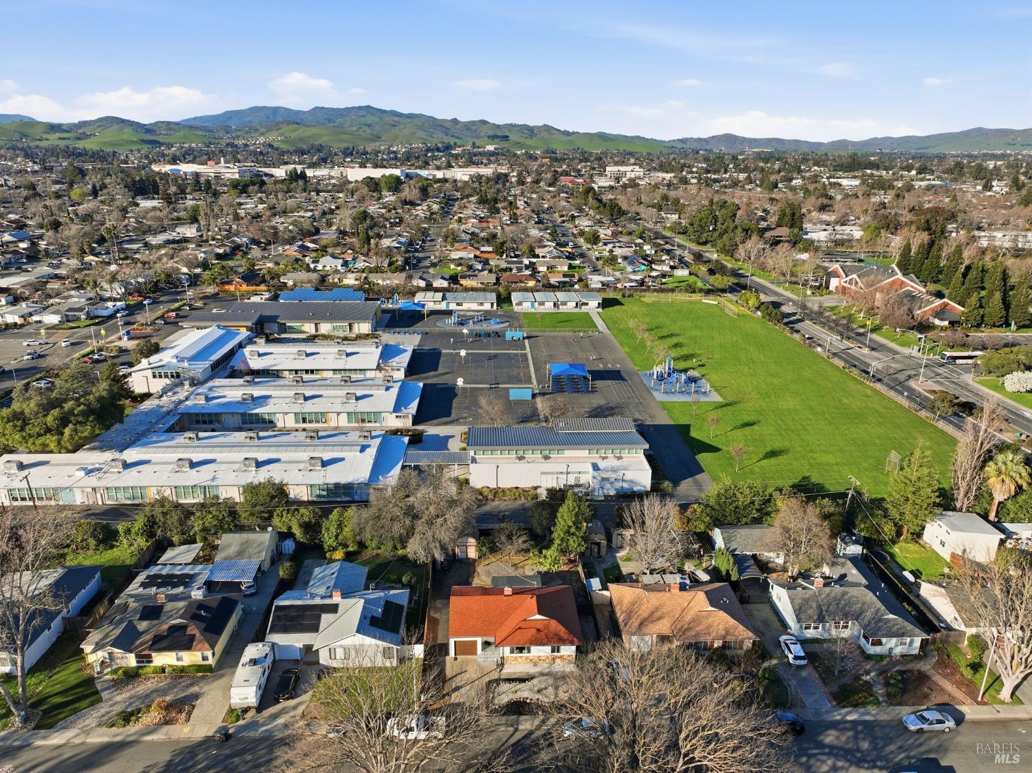 Detail Gallery Image 32 of 34 For 1316 Empire St, Fairfield,  CA 94533 - 3 Beds | 1 Baths