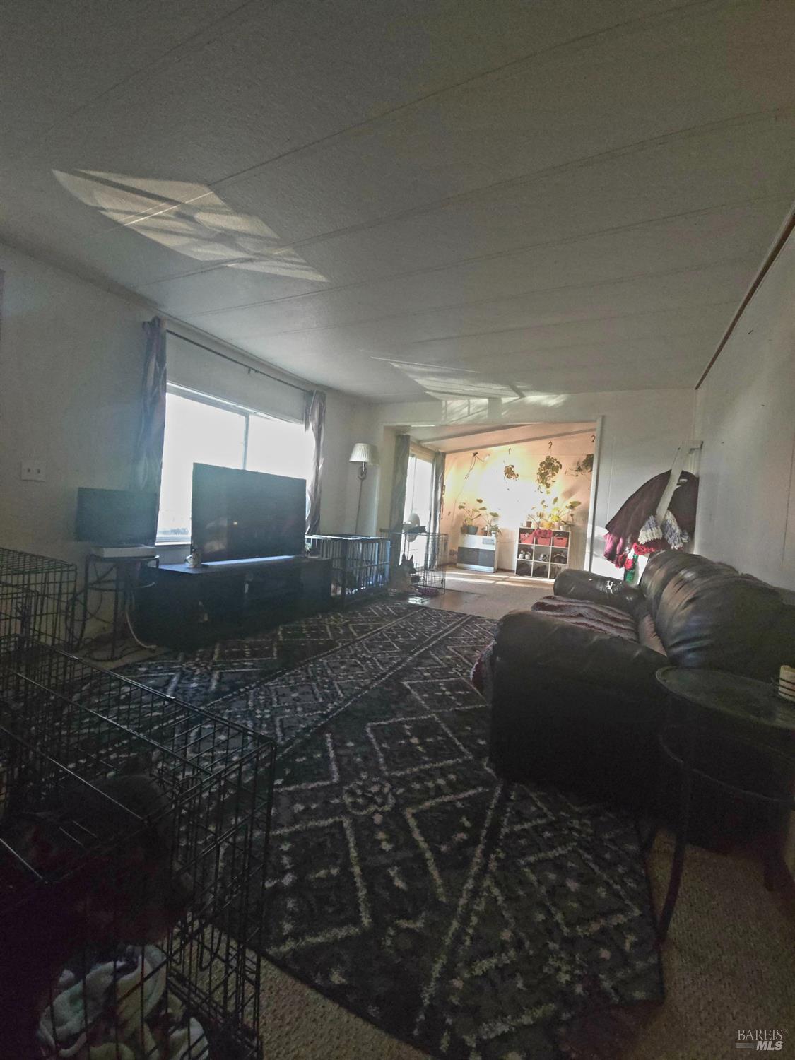 Detail Gallery Image 4 of 11 For 3114 Manzanita Rd, Nice,  CA 95464 - 3 Beds | 2 Baths