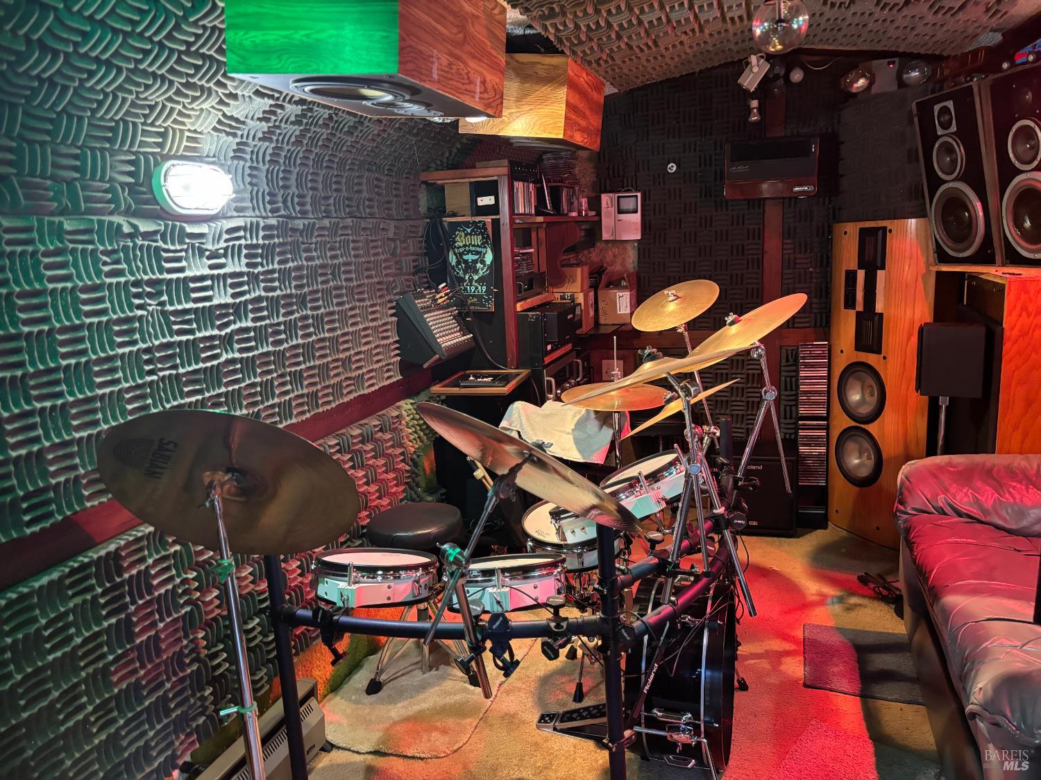 Detail Gallery Image 40 of 49 For 3665 Cazadero Hwy, Cazadero,  CA 95421 - 2 Beds | 2 Baths