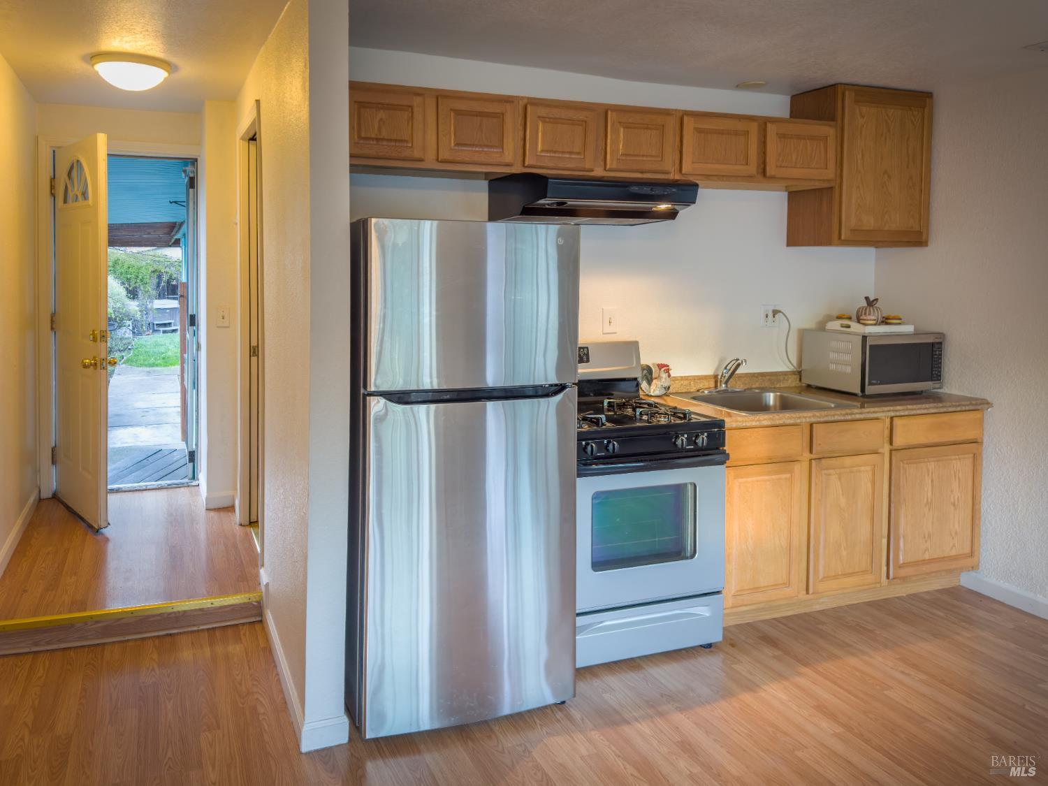 Detail Gallery Image 21 of 37 For 1880 Clayton Way, Concord,  CA 94519 - 4 Beds | 3 Baths