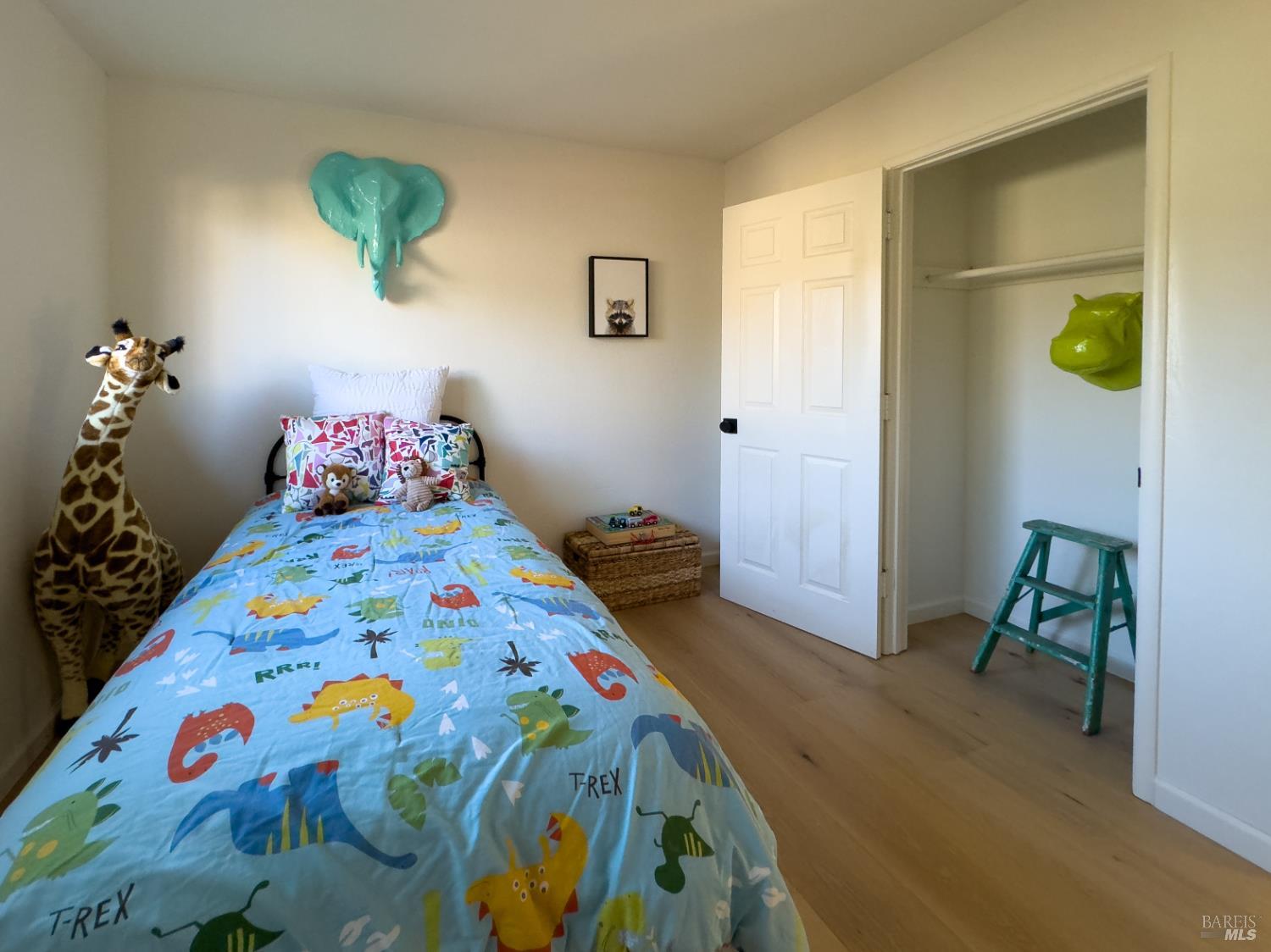 Detail Gallery Image 10 of 37 For 1880 Clayton Way, Concord,  CA 94519 - 4 Beds | 3 Baths