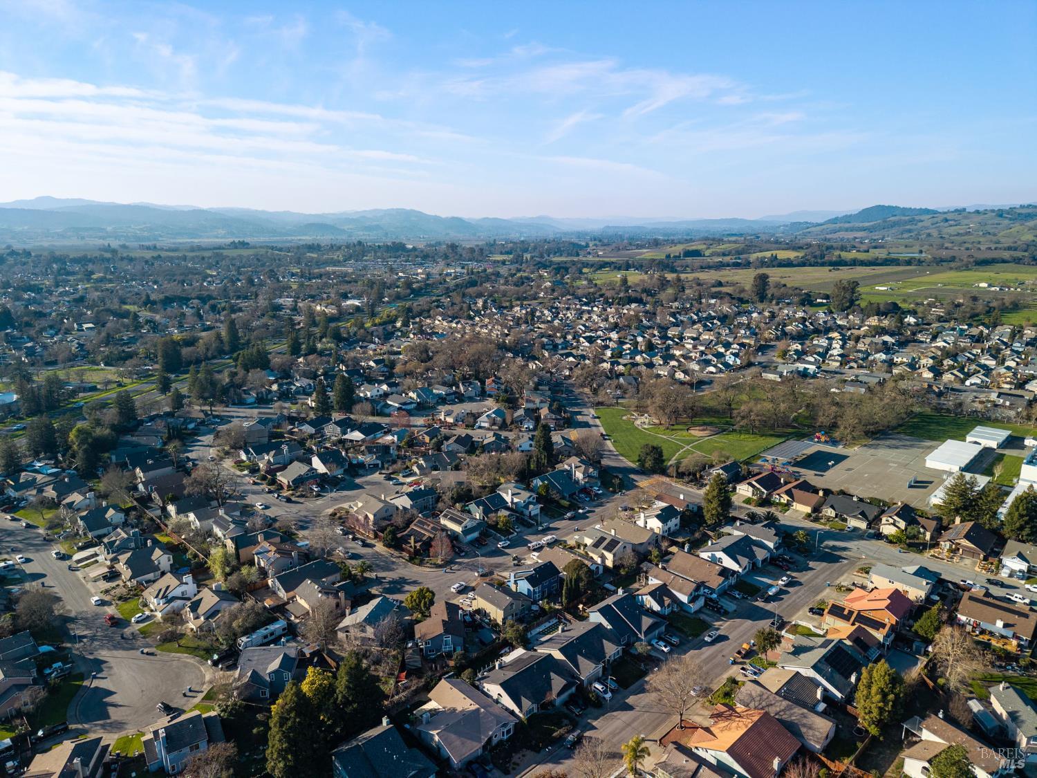 Detail Gallery Image 45 of 48 For 207 Othello Ct, Windsor,  CA 95492 - 4 Beds | 3 Baths