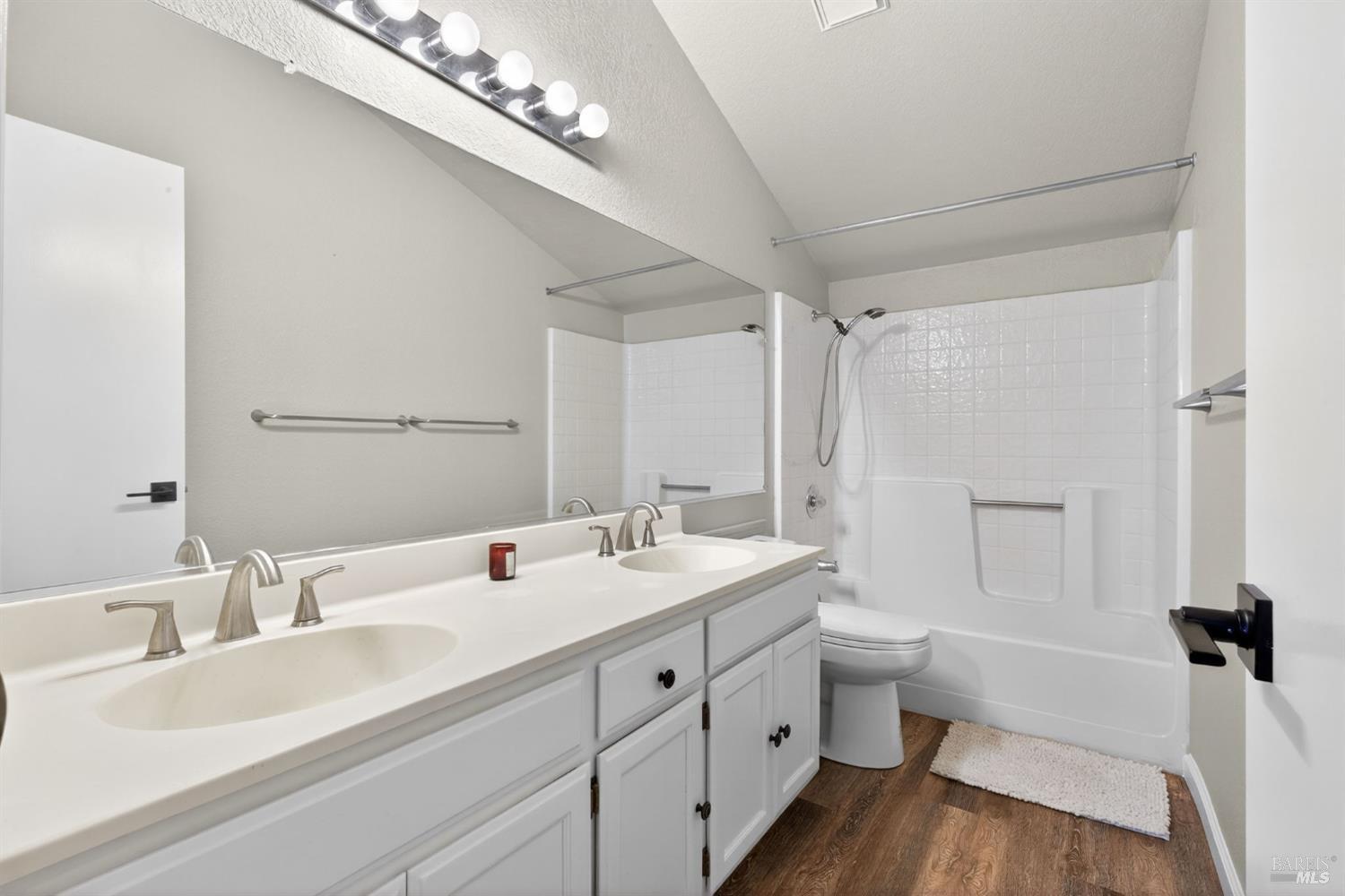 Detail Gallery Image 29 of 48 For 207 Othello Ct, Windsor,  CA 95492 - 4 Beds | 3 Baths