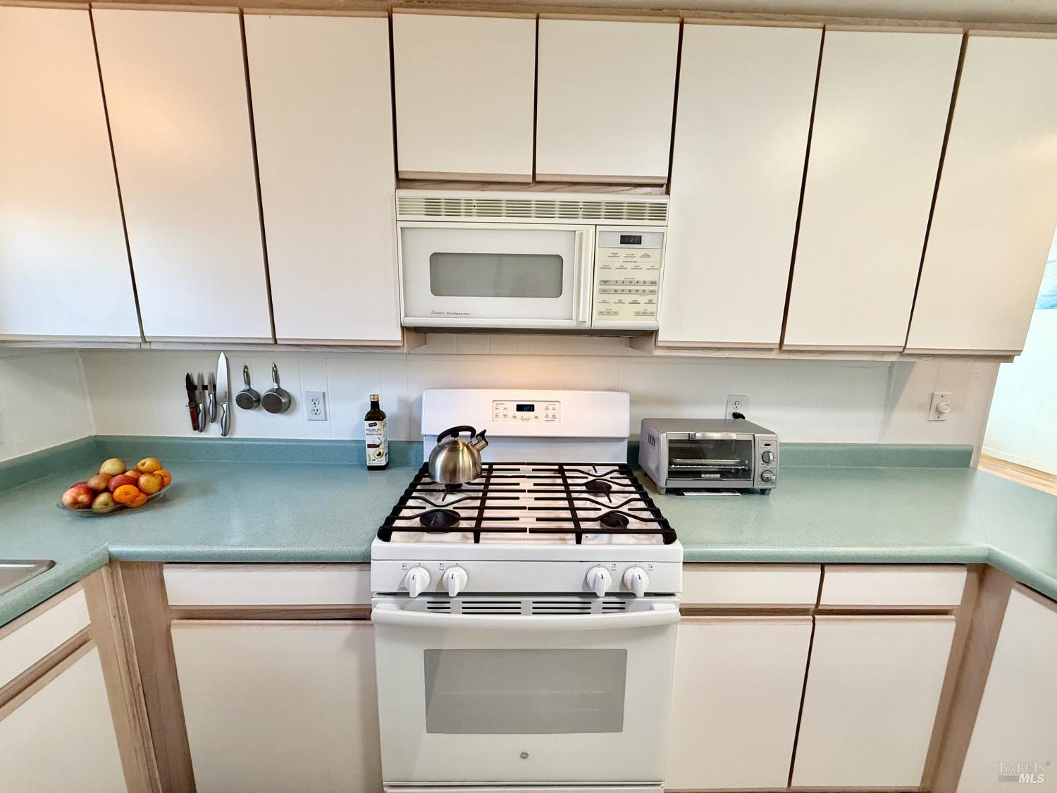 Detail Gallery Image 12 of 27 For 167 Sequoia Cir, Santa Rosa,  CA 95401 - 2 Beds | 1 Baths