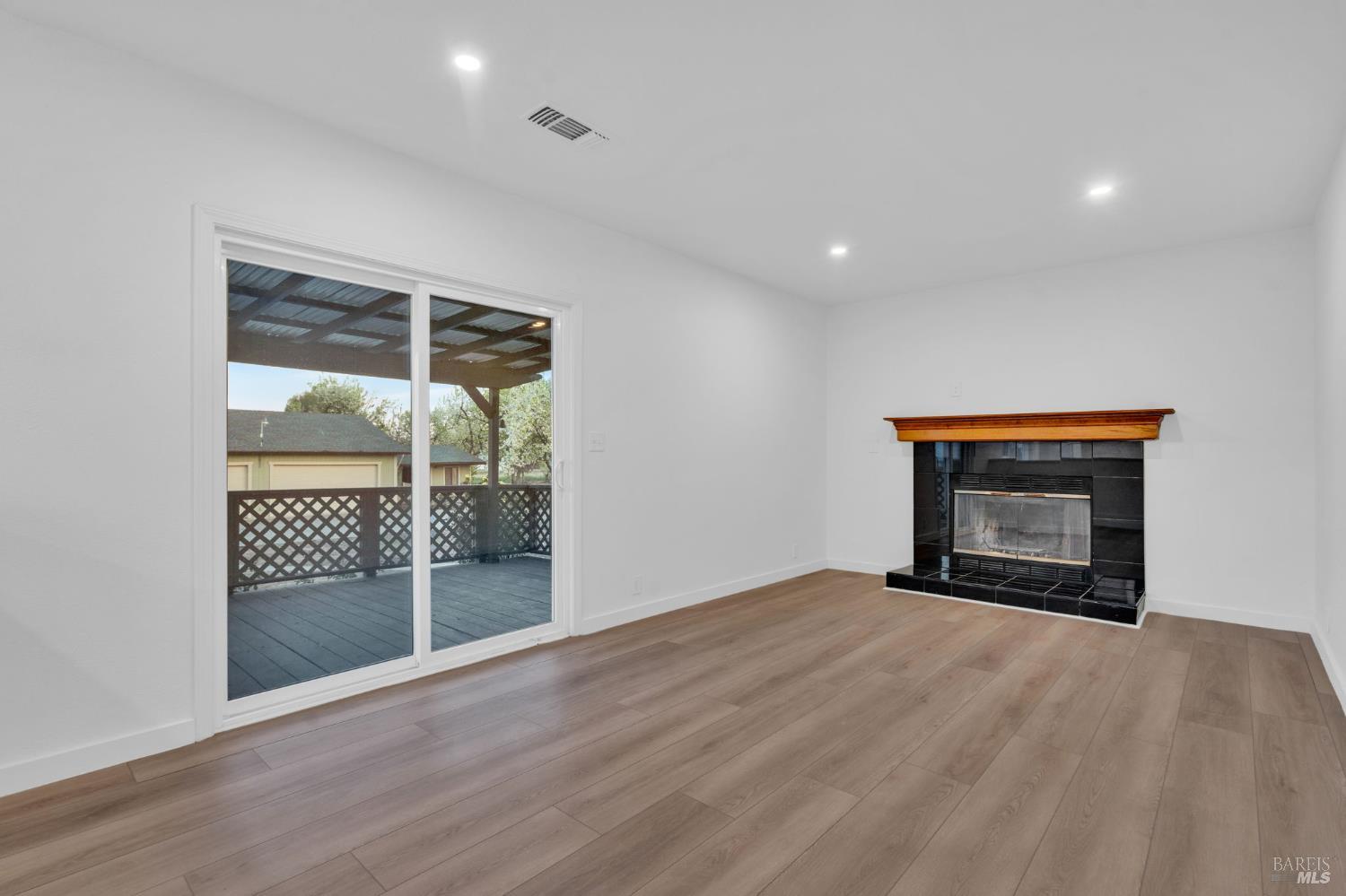 Detail Gallery Image 28 of 93 For 7562 Paddon Rd, Vacaville,  CA 95688 - 3 Beds | 2 Baths