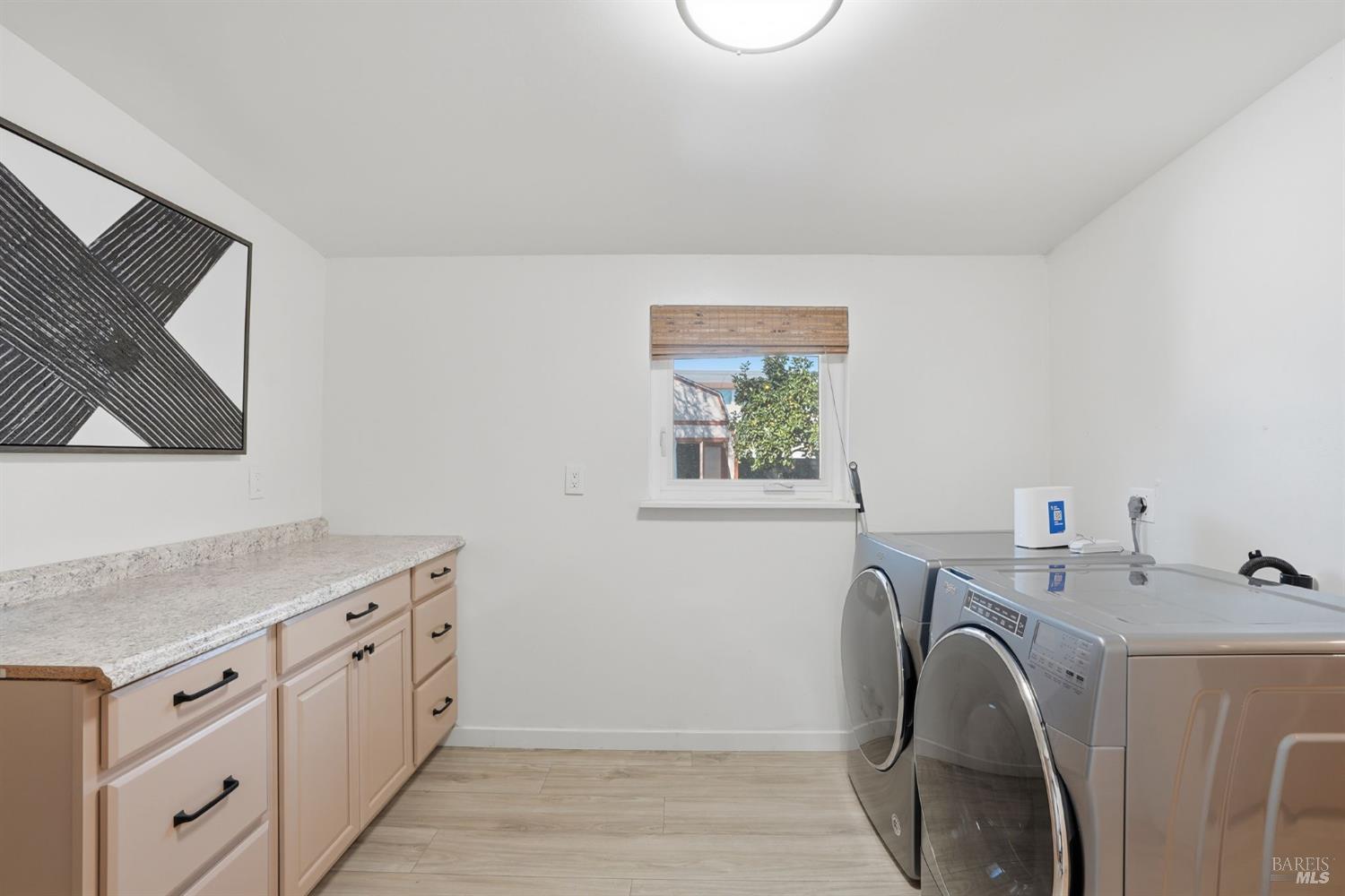 Detail Gallery Image 25 of 34 For 1316 Empire St, Fairfield,  CA 94533 - 3 Beds | 1 Baths