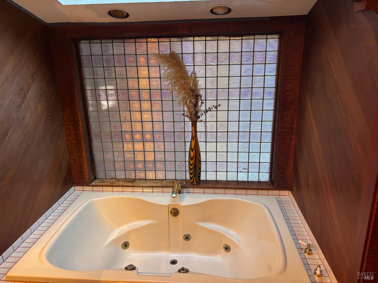 Detail Gallery Image 25 of 49 For 3665 Cazadero Hwy, Cazadero,  CA 95421 - 2 Beds | 2 Baths