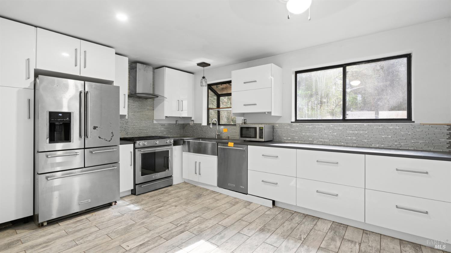 Detail Gallery Image 13 of 40 For 11144 Ice Box Canyon Rd, Forestville,  CA 95436 - 3 Beds | 2 Baths