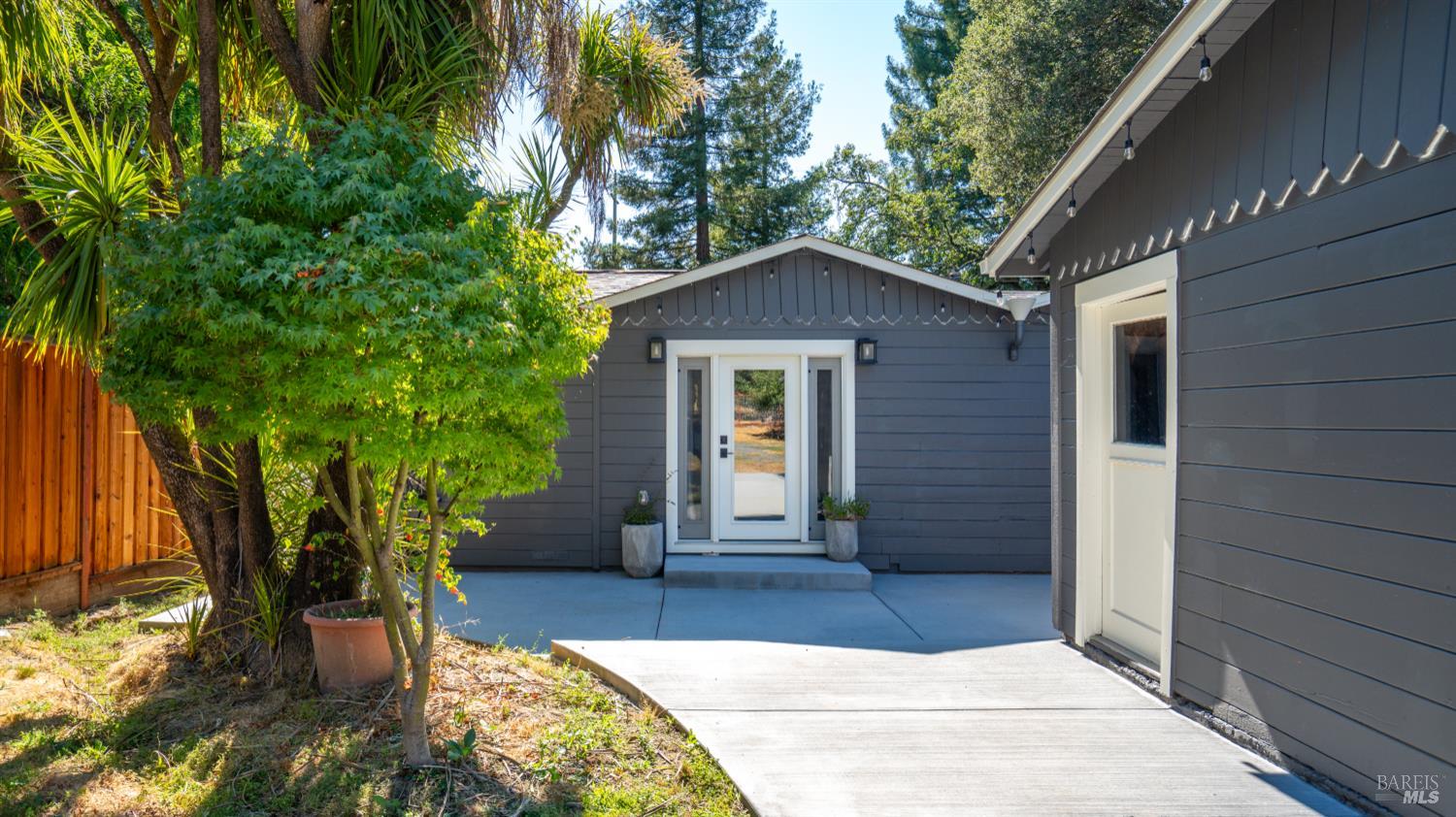 Detail Gallery Image 17 of 35 For 1550 Laguna Rd, Santa Rosa,  CA 95401 - 3 Beds | 2 Baths