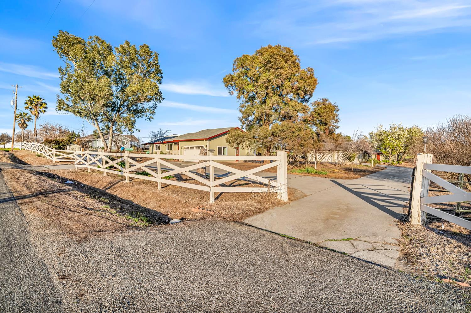Detail Gallery Image 12 of 93 For 7562 Paddon Rd, Vacaville,  CA 95688 - 3 Beds | 2 Baths