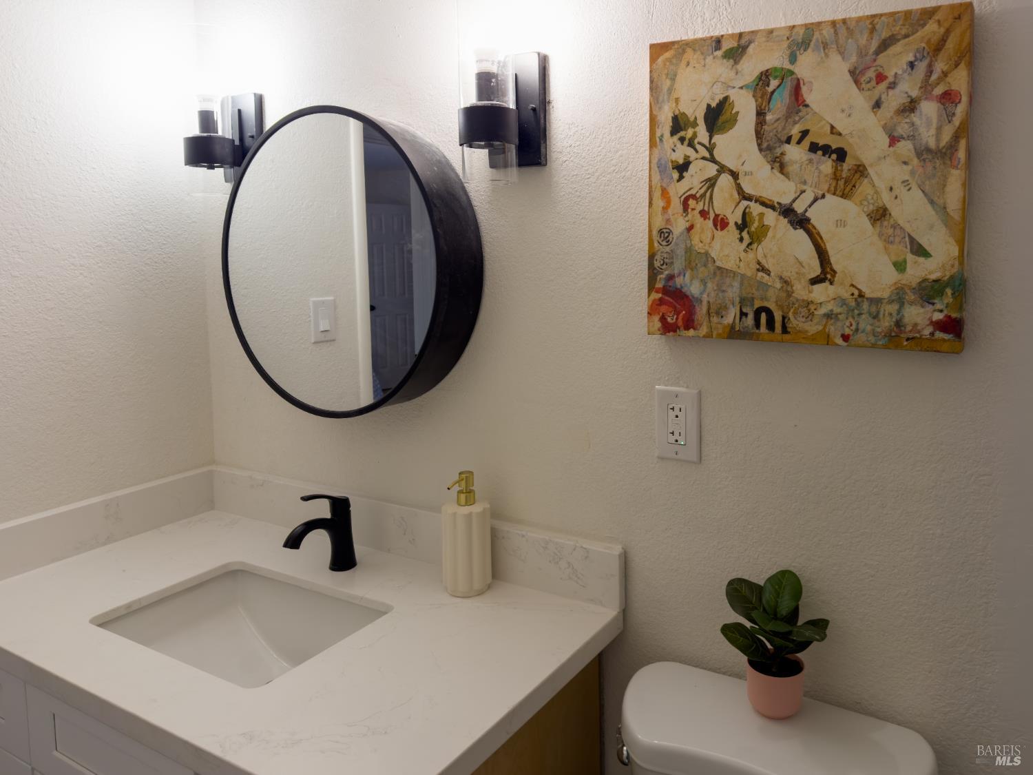 Detail Gallery Image 15 of 37 For 1880 Clayton Way, Concord,  CA 94519 - 4 Beds | 3 Baths