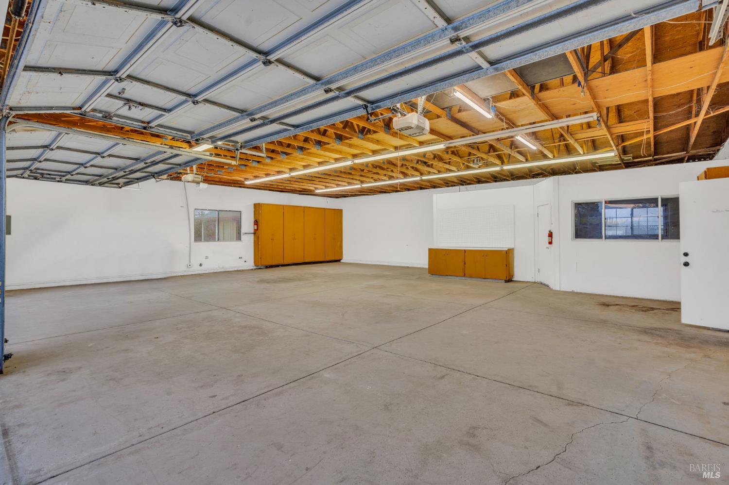 Detail Gallery Image 10 of 93 For 7562 Paddon Rd, Vacaville,  CA 95688 - 3 Beds | 2 Baths