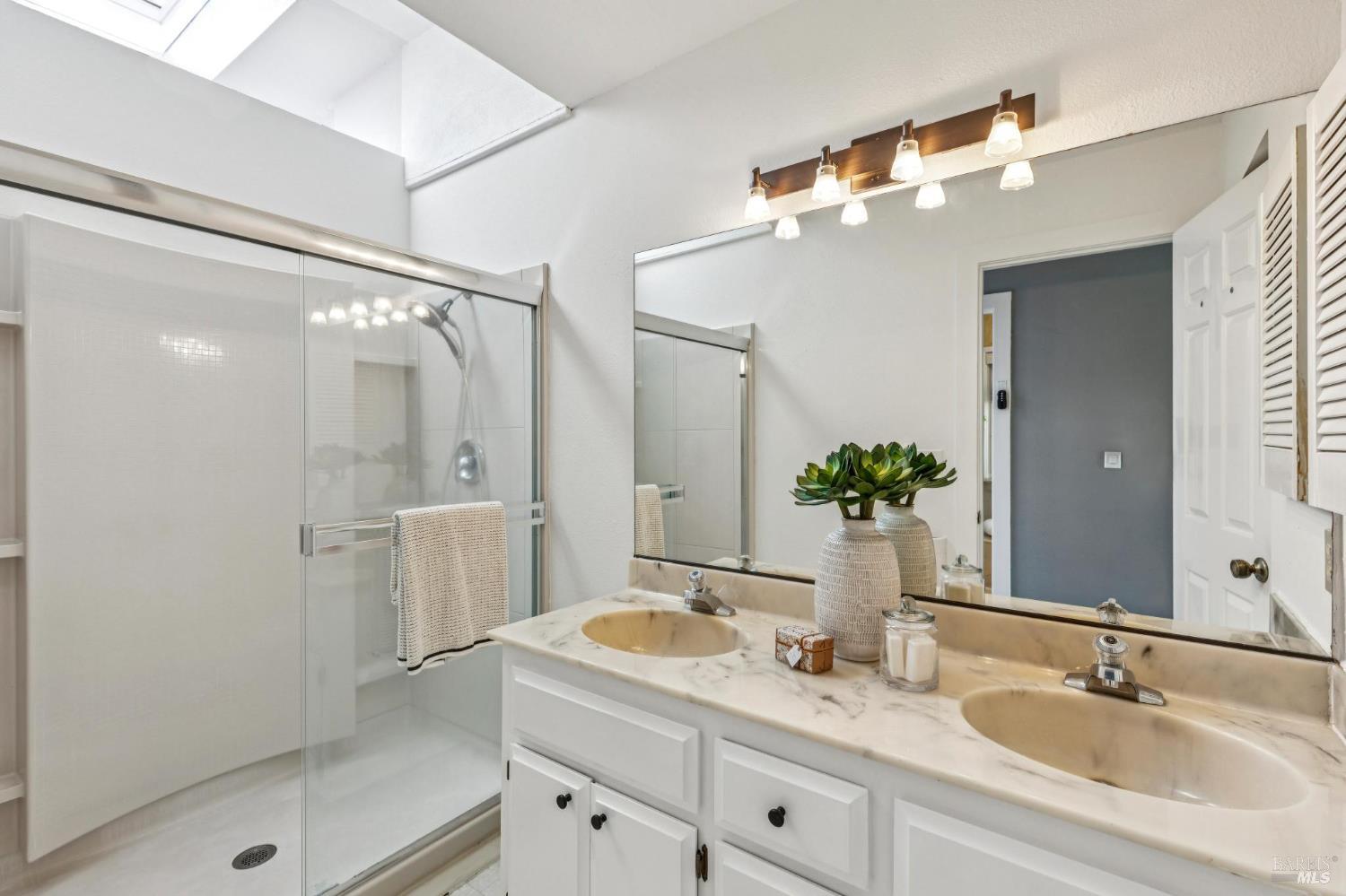 Detail Gallery Image 20 of 32 For 818 2nd St, Sonoma,  CA 95476 - 3 Beds | 2/1 Baths
