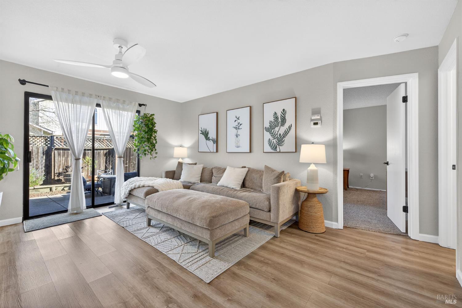 Detail Gallery Image 15 of 48 For 207 Othello Ct, Windsor,  CA 95492 - 4 Beds | 3 Baths