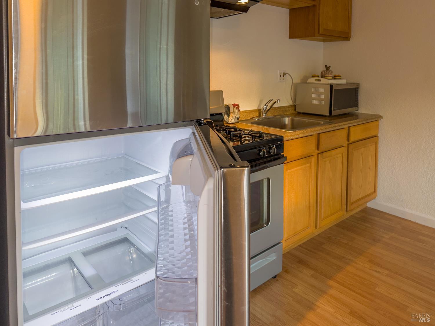 Detail Gallery Image 22 of 37 For 1880 Clayton Way, Concord,  CA 94519 - 4 Beds | 3 Baths