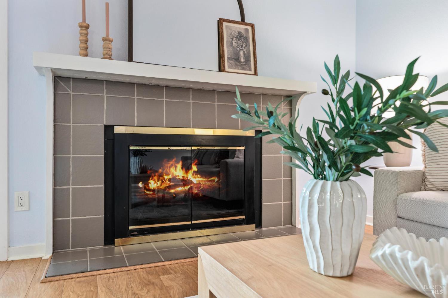 Detail Gallery Image 5 of 32 For 818 2nd St, Sonoma,  CA 95476 - 3 Beds | 2/1 Baths