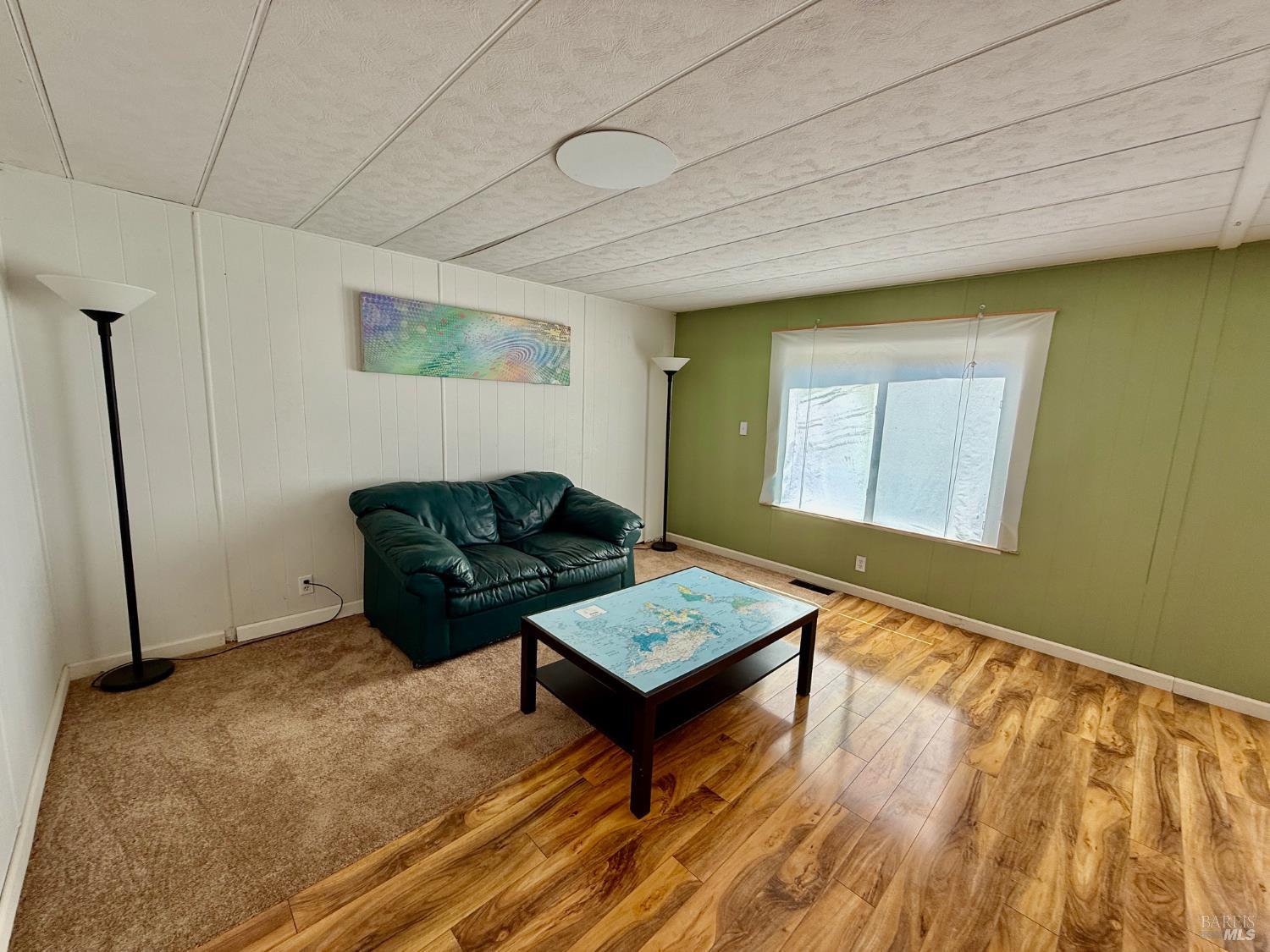 Detail Gallery Image 8 of 27 For 167 Sequoia Cir, Santa Rosa,  CA 95401 - 2 Beds | 1 Baths