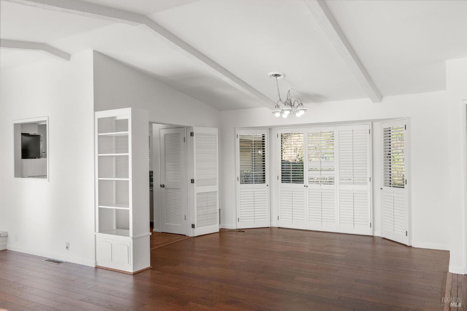 Detail Gallery Image 15 of 54 For 121 Knoll Pl, Saint Helena,  CA 94574 - 4 Beds | 3/3 Baths