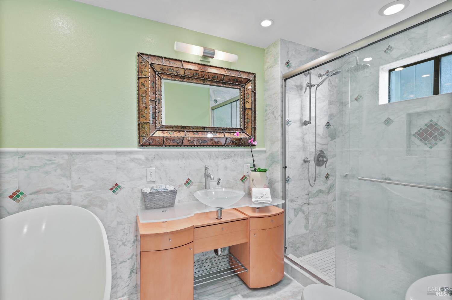 Detail Gallery Image 17 of 31 For 258 Pelican Ln, Novato,  CA 94949 - 2 Beds | 2/1 Baths