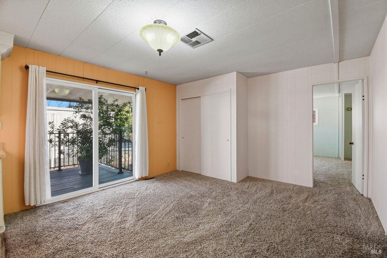 Detail Gallery Image 9 of 17 For 34 Maywood Dr, Santa Rosa,  CA 95409 - 2 Beds | 2 Baths