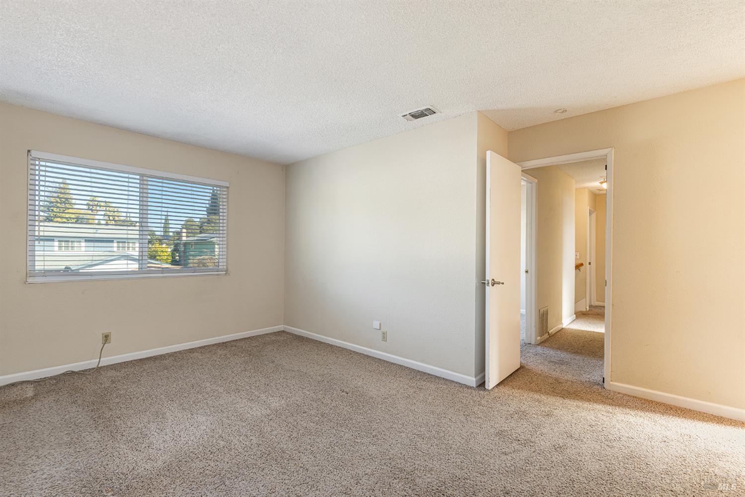 Detail Gallery Image 19 of 41 For 380 Claridge Ct, Vacaville,  CA 95687 - 4 Beds | 2/1 Baths