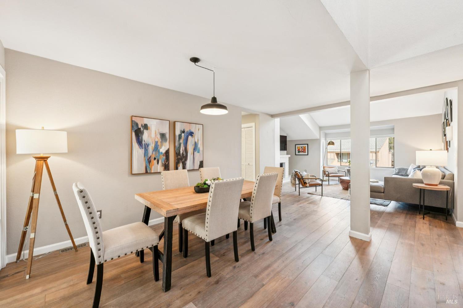 Detail Gallery Image 11 of 52 For 72 Flicker Dr, Novato,  CA 94949 - 2 Beds | 3/1 Baths