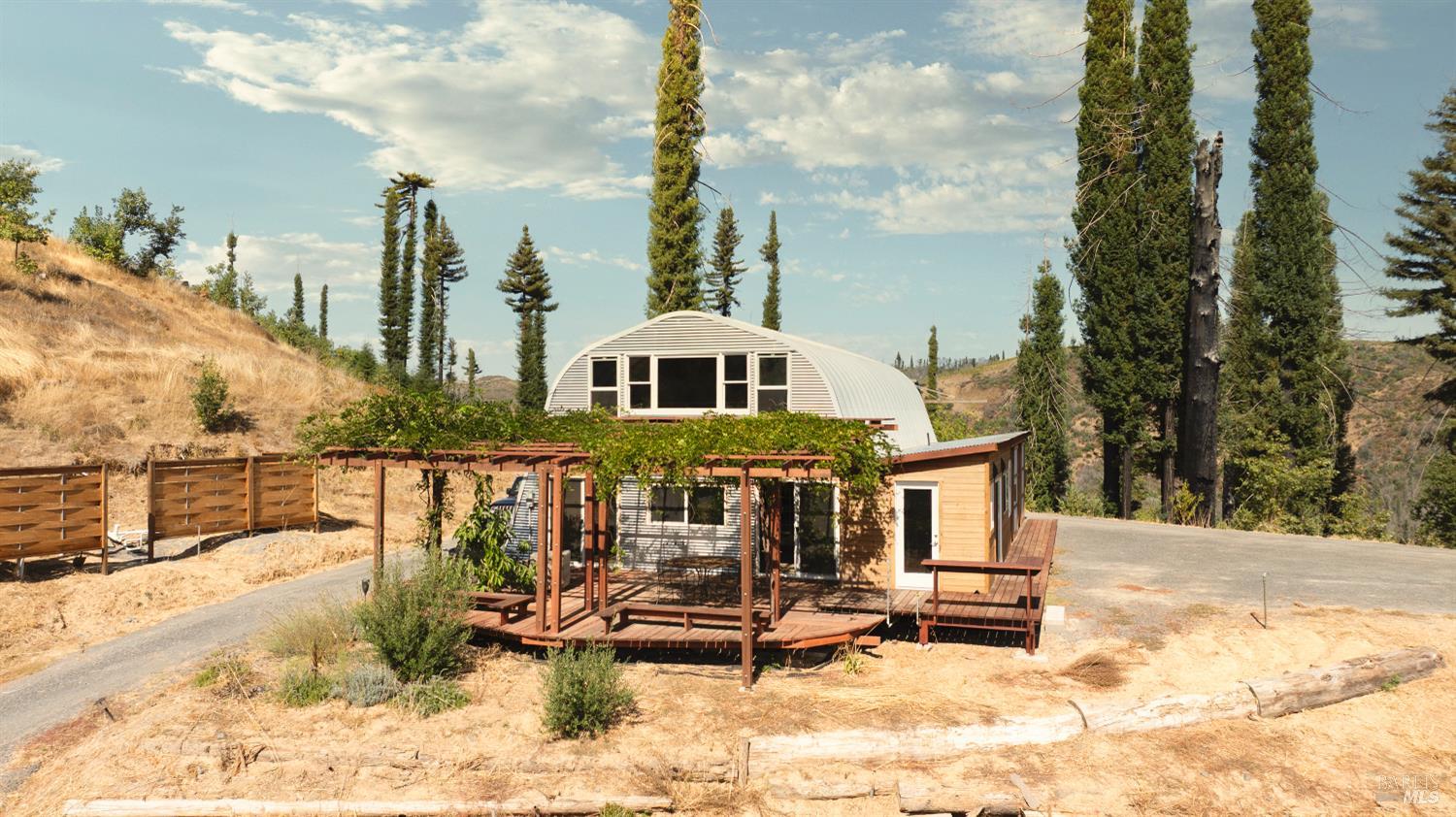 Detail Gallery Image 4 of 61 For 9451 Mill Creek Rd, Healdsburg,  CA 95448 - 2 Beds | 2 Baths