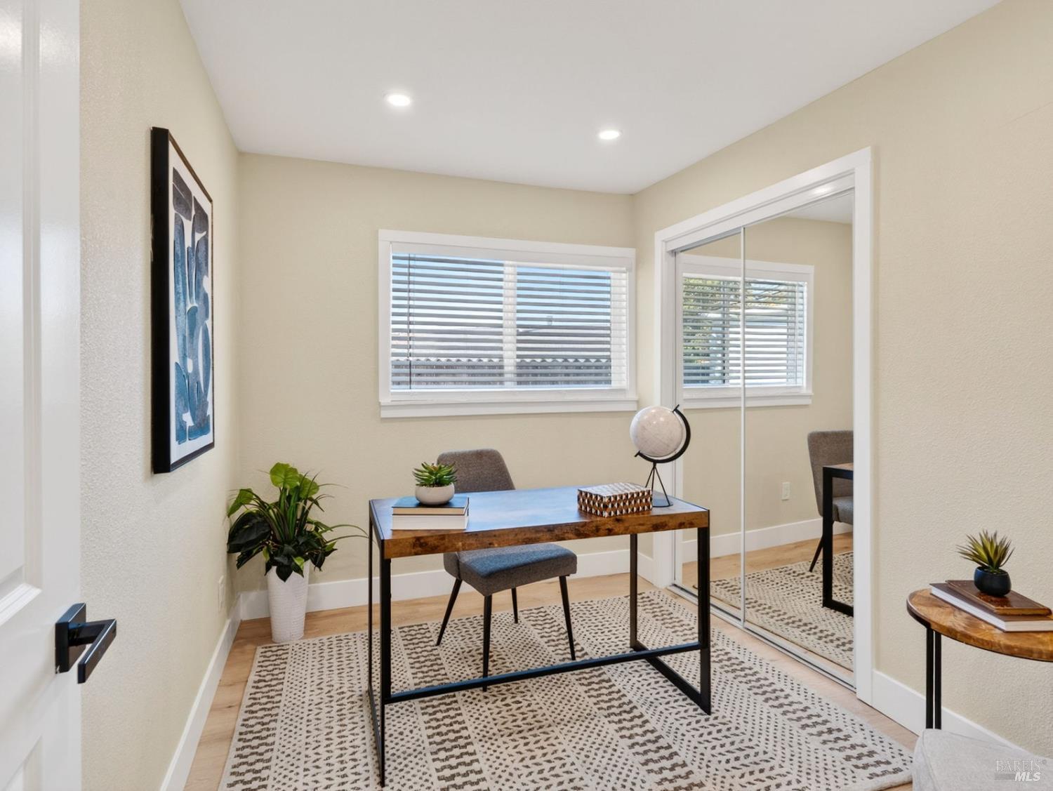 Detail Gallery Image 25 of 44 For 1014 Henry Ct, Vallejo,  CA 94591 - 3 Beds | 2 Baths