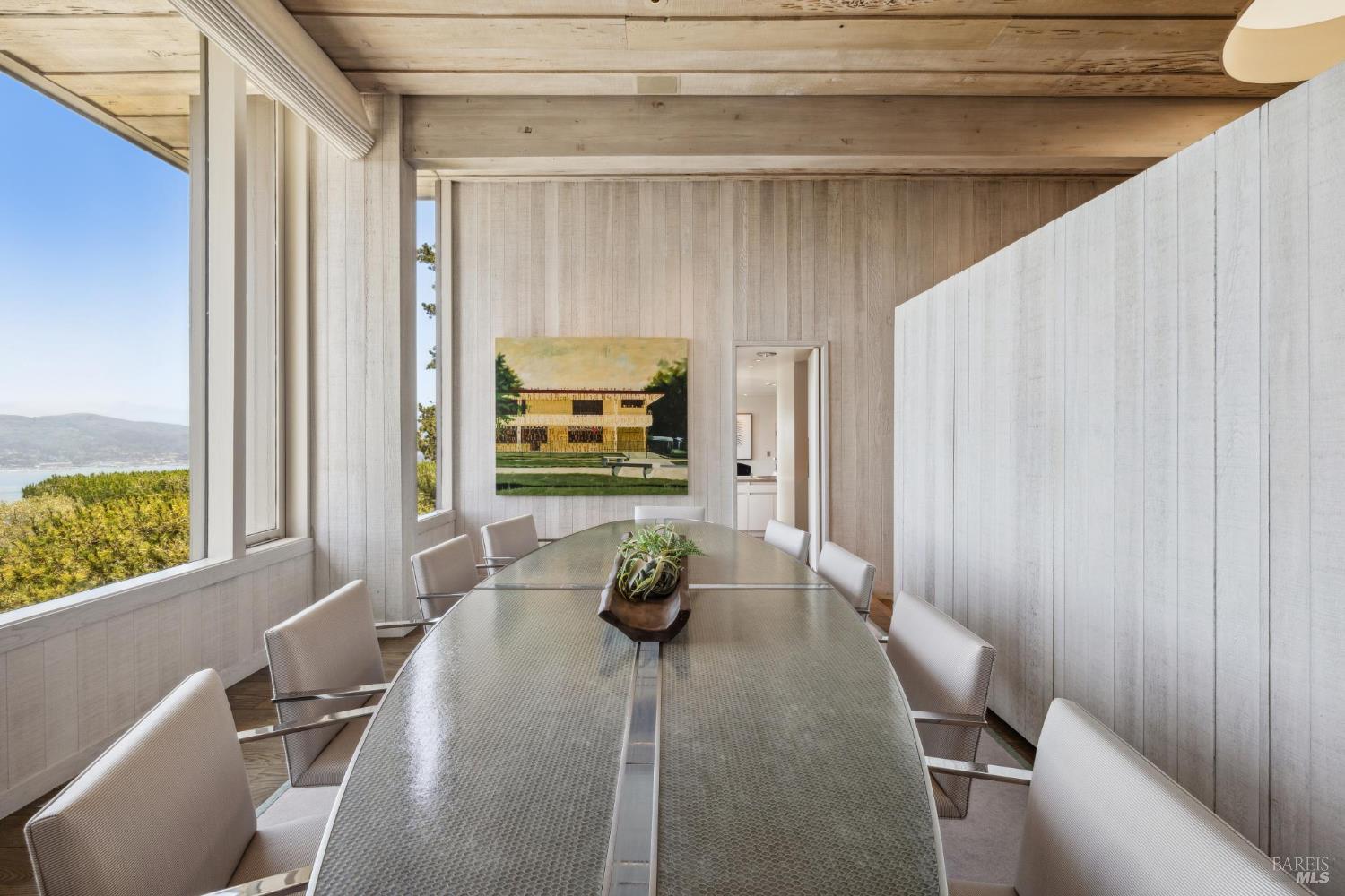 Detail Gallery Image 25 of 99 For 83 Mount Tiburon Rd, Tiburon,  CA 94920 - 6 Beds | 5/1 Baths