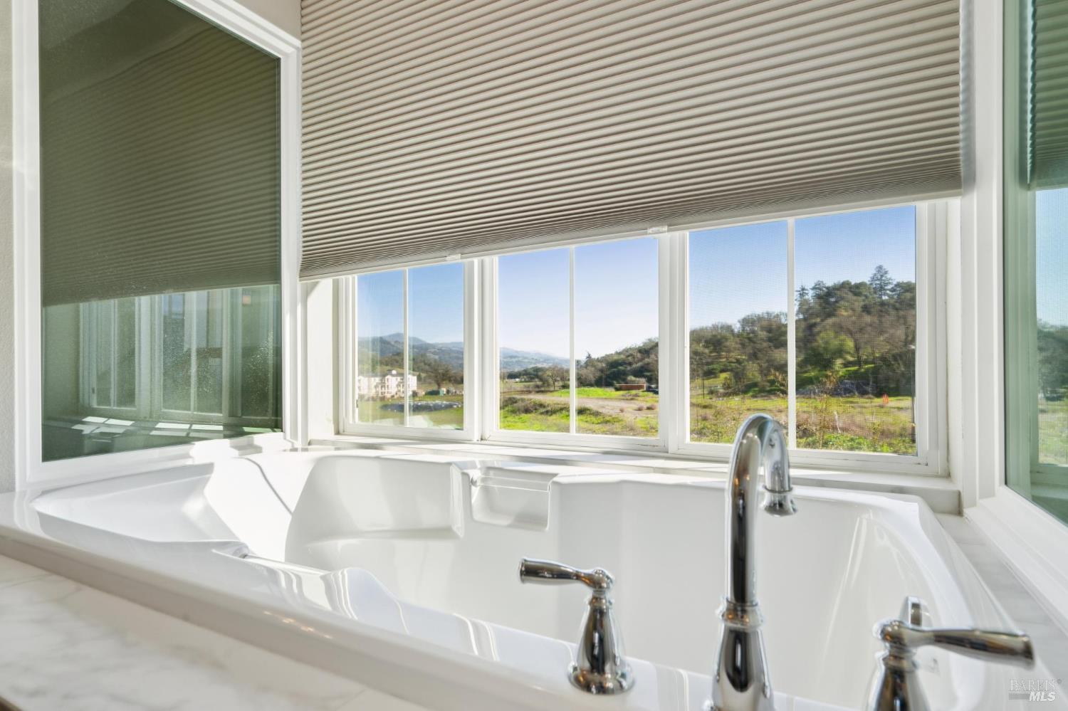 Detail Gallery Image 53 of 76 For 313 Sunrise Dr, Cloverdale,  CA 95425 - 5 Beds | 3/1 Baths