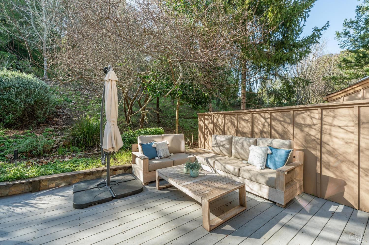 Detail Gallery Image 44 of 52 For 72 Flicker Dr, Novato,  CA 94949 - 2 Beds | 3/1 Baths