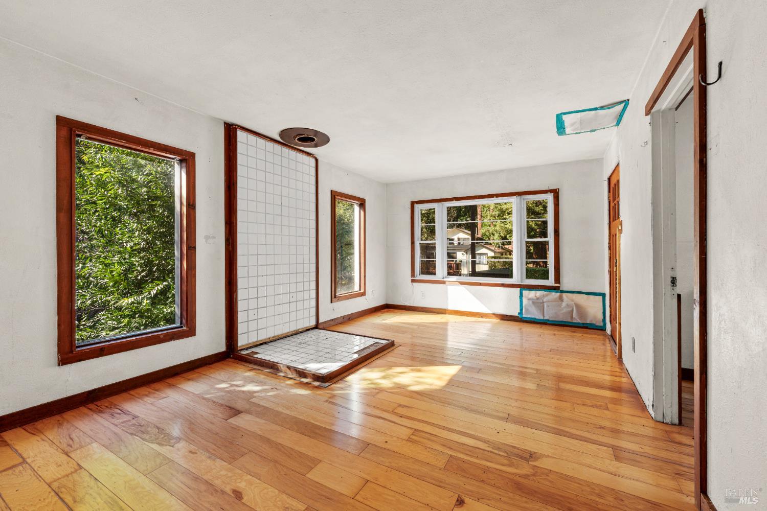 Detail Gallery Image 5 of 30 For 10959 Sunset Ave, Forestville,  CA 95436 - 1 Beds | 1 Baths