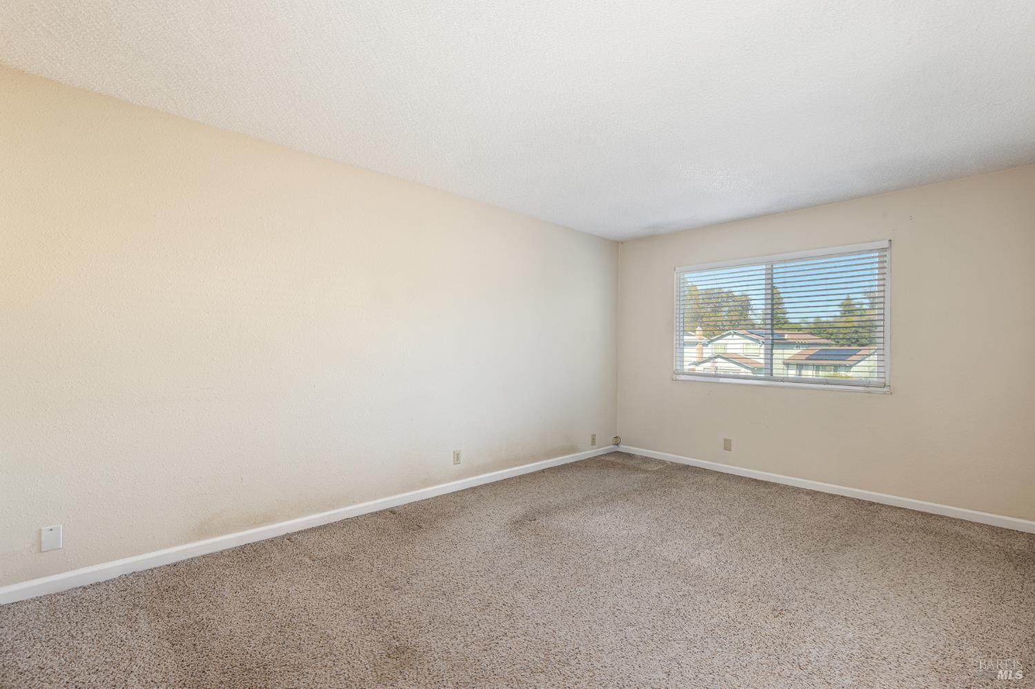 Detail Gallery Image 21 of 41 For 380 Claridge Ct, Vacaville,  CA 95687 - 4 Beds | 2/1 Baths