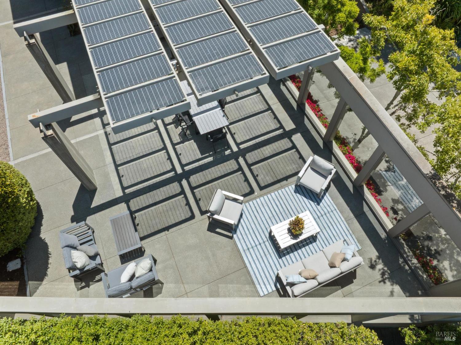 Detail Gallery Image 89 of 99 For 83 Mount Tiburon Rd, Tiburon,  CA 94920 - 6 Beds | 5/1 Baths