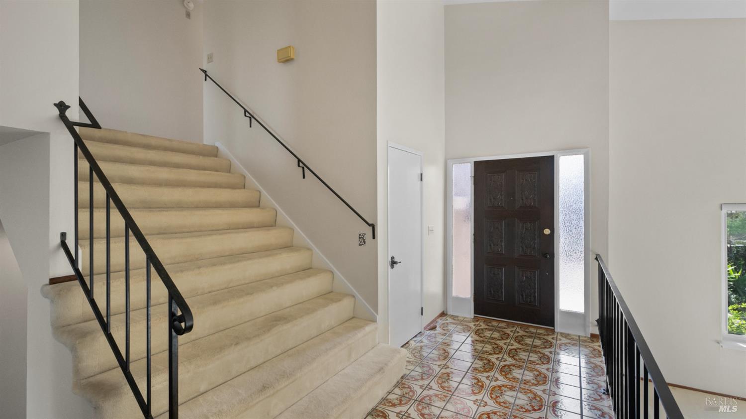 Detail Gallery Image 10 of 56 For 309 Drake Ct, Benicia,  CA 94510 - 3 Beds | 2/1 Baths